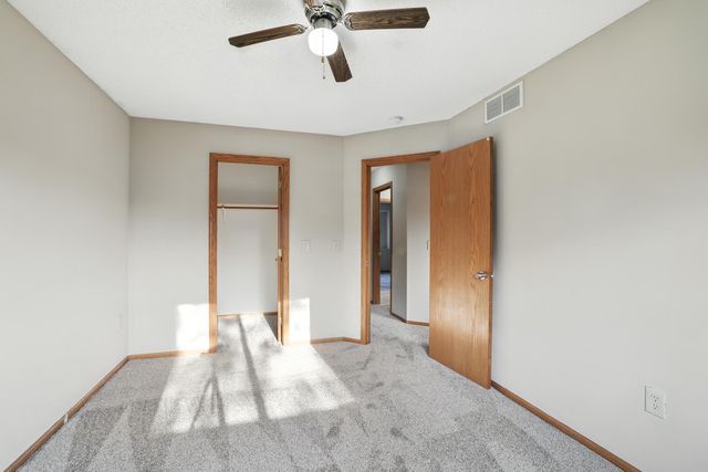 3230 Edgerton Street, Vadnais Heights, MN 55127