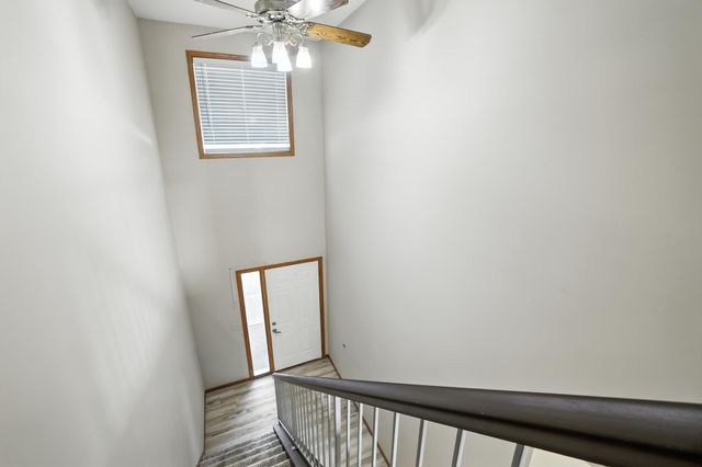 3230 Edgerton Street, Vadnais Heights, MN 55127