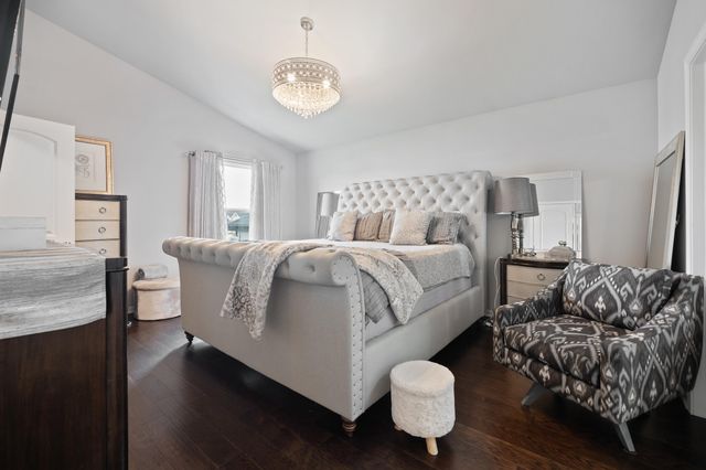 2729 W 83rd Avenue, Merrillville, IN 46410