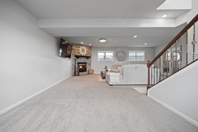 2729 W 83rd Avenue, Merrillville, IN 46410