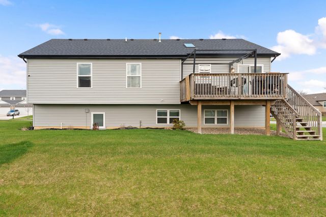 2729 W 83rd Avenue, Merrillville, IN 46410
