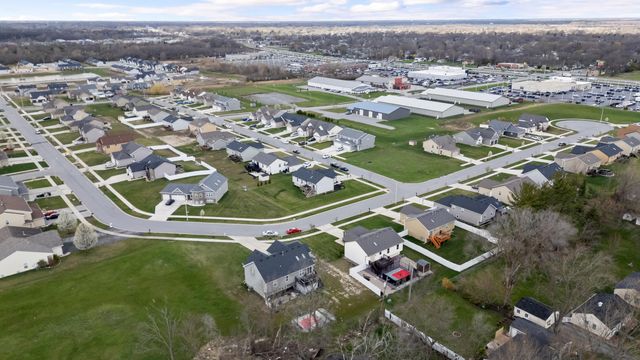 2729 W 83rd Avenue, Merrillville, IN 46410