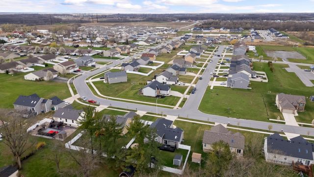 2729 W 83rd Avenue, Merrillville, IN 46410