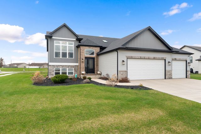 2729 W 83rd Avenue, Merrillville, IN 46410