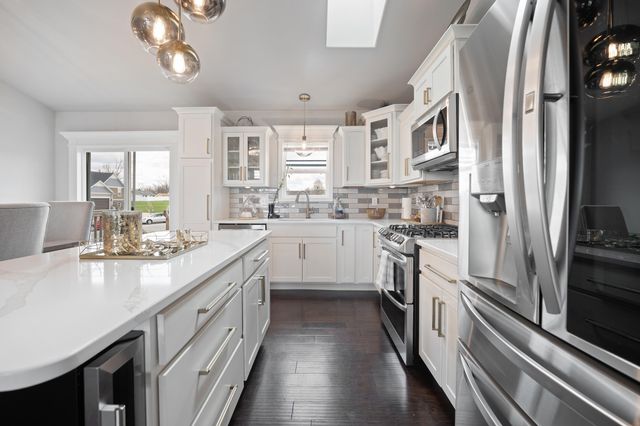 2729 W 83rd Avenue, Merrillville, IN 46410