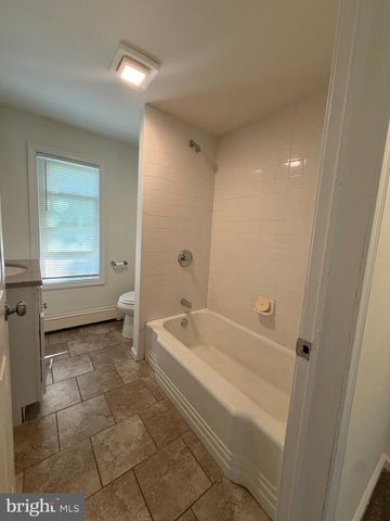 103 PENNSYLVANIA AVE, Ewing, NJ 08638