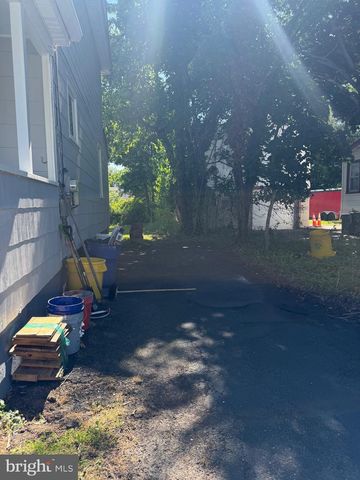 103 PENNSYLVANIA AVE, Ewing, NJ 08638