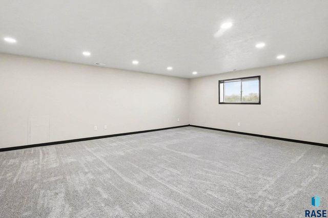 404 E 11th St Street, Crooks, SD 57020