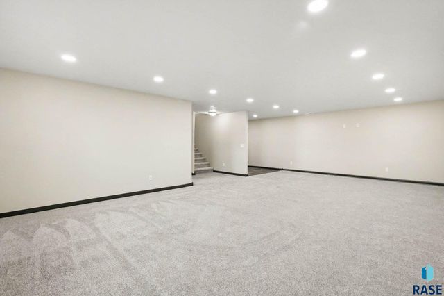 404 E 11th St Street, Crooks, SD 57020