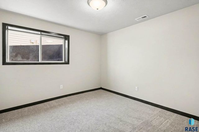 404 E 11th St Street, Crooks, SD 57020