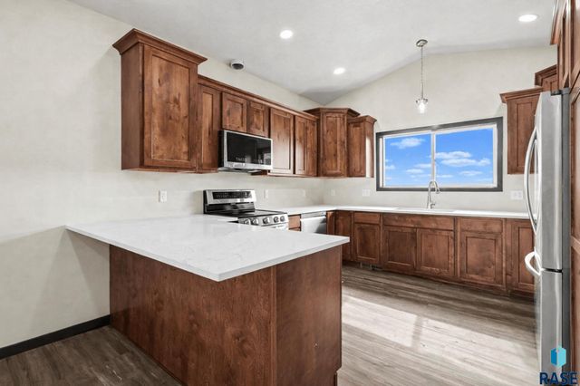 404 E 11th St Street, Crooks, SD 57020