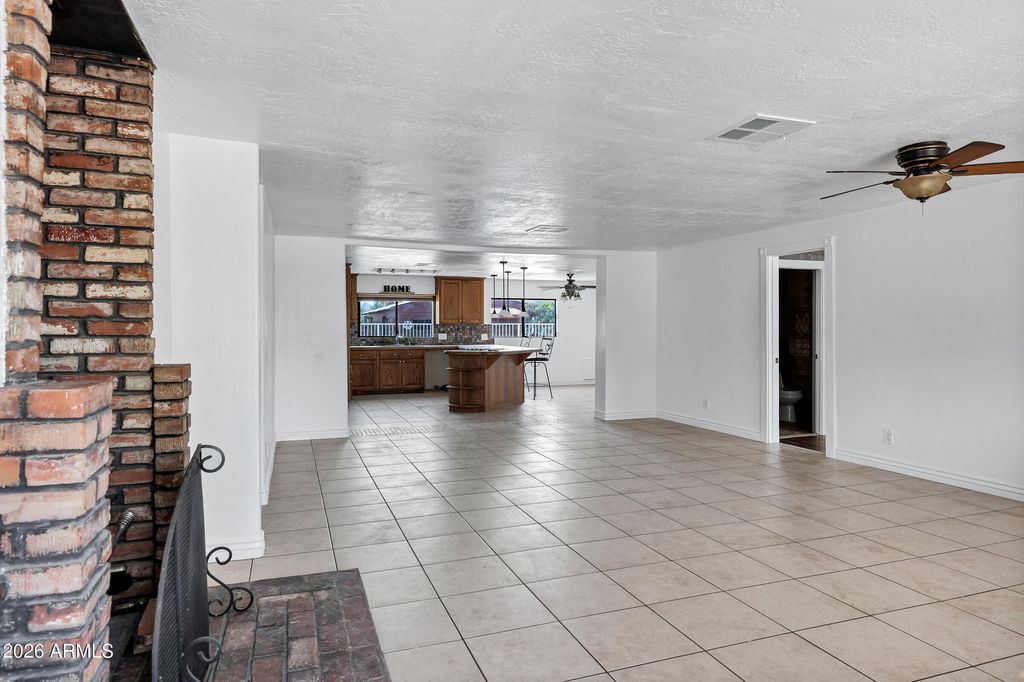 3235 E SUNNYSIDE Lane, Phoenix, AZ 85032 — photo 3