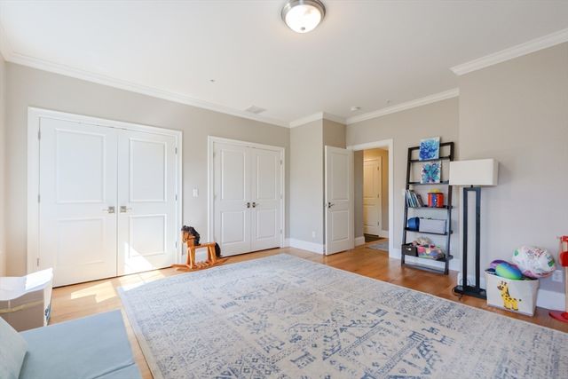 17 Washington Avenue 3, Waltham, MA 02453