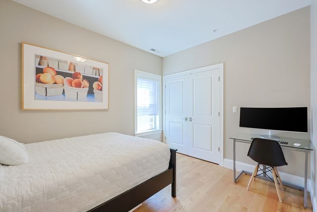 17 Washington Avenue 3, Waltham, MA 02453