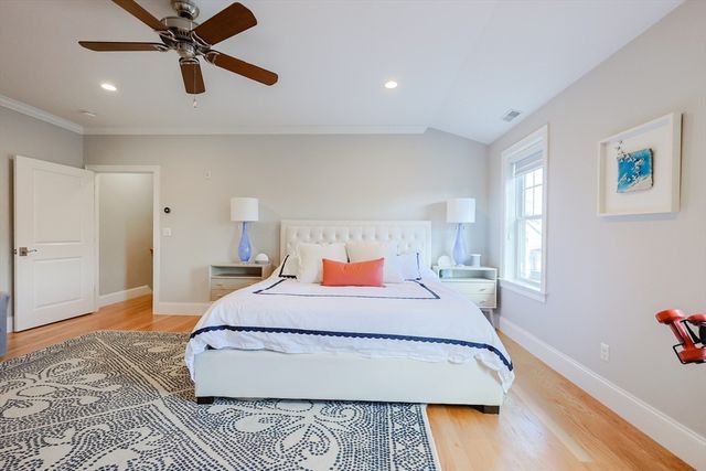 17 Washington Avenue 3, Waltham, MA 02453