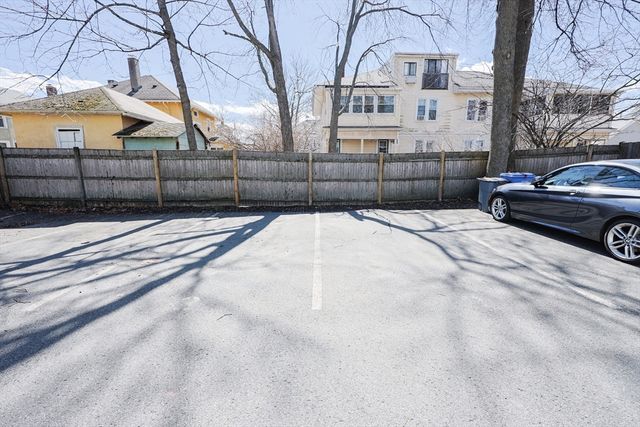 17 Washington Avenue 3, Waltham, MA 02453