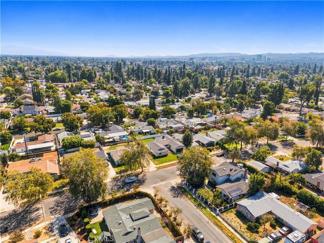 7508 Royer Avenue, West Hills, CA 91307