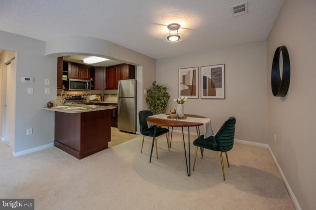 11017-A VILLARIDGE CT, Reston, VA 20191
