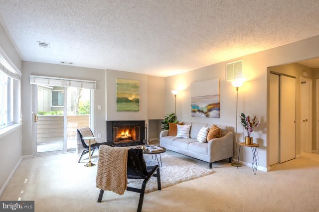 11017-A VILLARIDGE CT, Reston, VA 20191