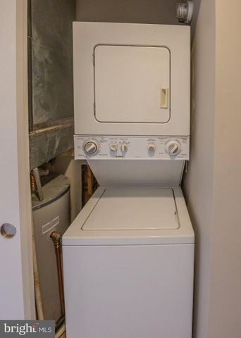 11017-A VILLARIDGE CT, Reston, VA 20191