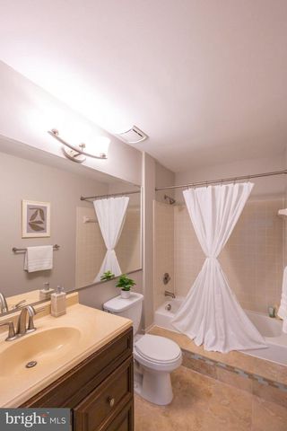11017-A VILLARIDGE CT, Reston, VA 20191