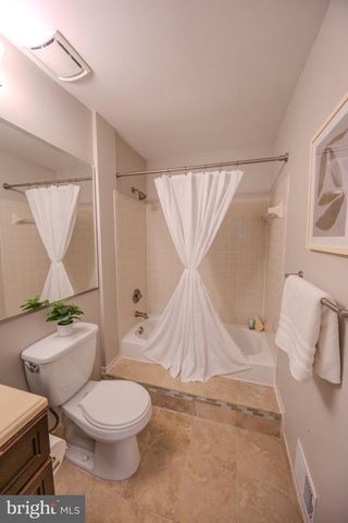 11017-A VILLARIDGE CT, Reston, VA 20191