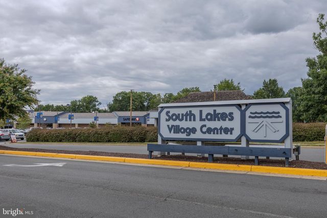 11017-A VILLARIDGE CT, Reston, VA 20191