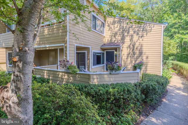 11017-A VILLARIDGE CT, Reston, VA 20191