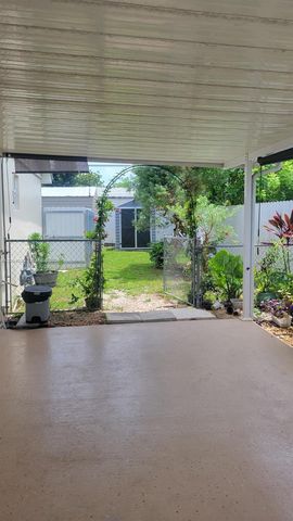 11340 SW 48th St, Miami, FL 33165