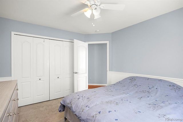 49213 Dunhill Drive, Macomb, MI 48044