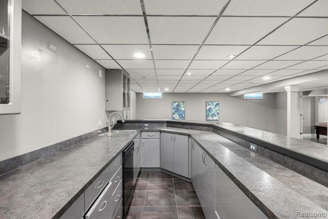 49213 Dunhill Drive, Macomb, MI 48044