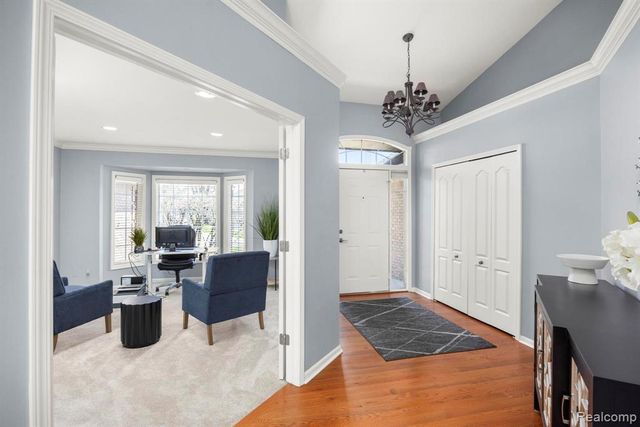 49213 Dunhill Drive, Macomb, MI 48044