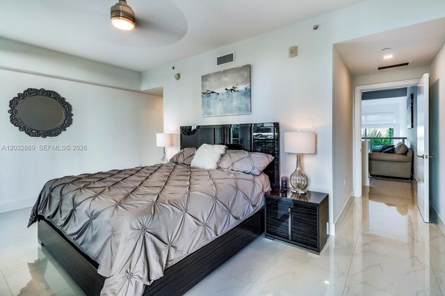 6000 Collins Ave 346, Miami Beach, FL 33140