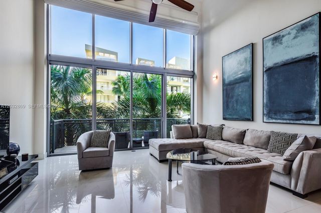 6000 Collins Ave 346, Miami Beach, FL 33140
