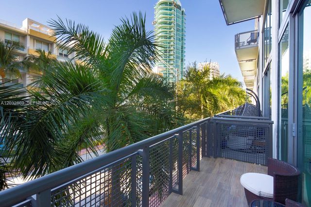 6000 Collins Ave 346, Miami Beach, FL 33140