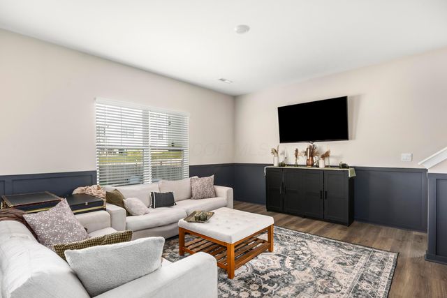 214 Sandburg Drive, Lithopolis, OH 43136