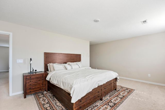 214 Sandburg Drive, Lithopolis, OH 43136