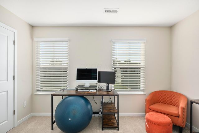 214 Sandburg Drive, Lithopolis, OH 43136