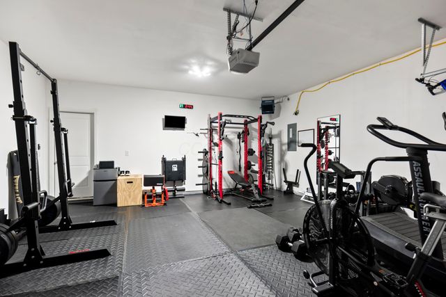 214 Sandburg Drive, Lithopolis, OH 43136