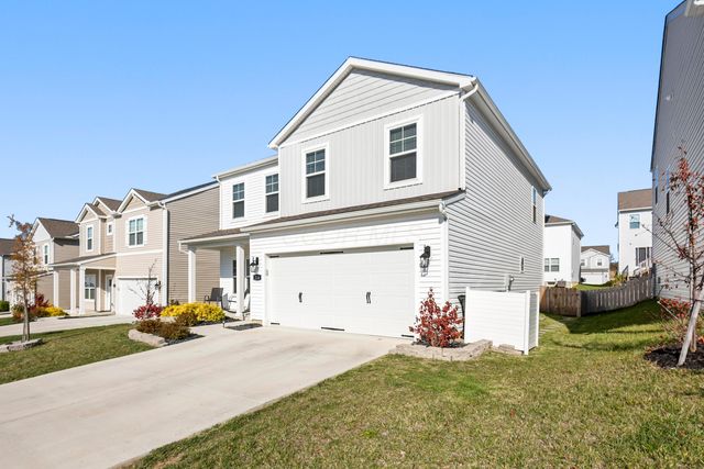 214 Sandburg Drive, Lithopolis, OH 43136