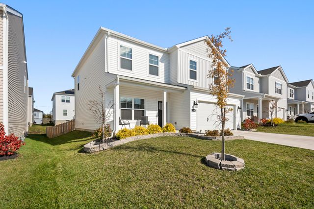 214 Sandburg Drive, Lithopolis, OH 43136