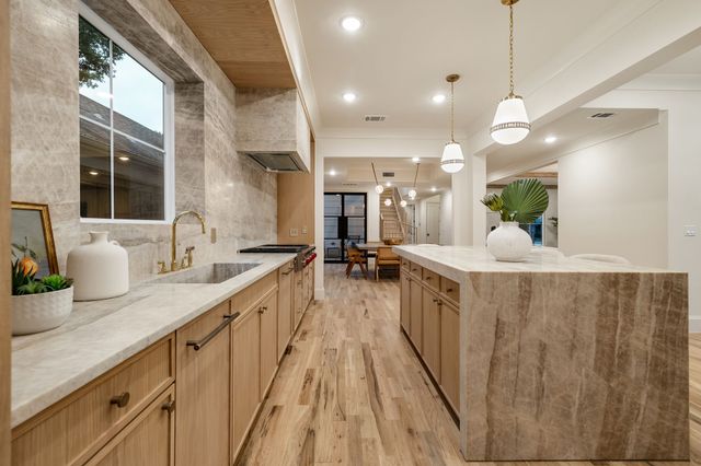4432 San Carlos Street, University Park, TX 75205
