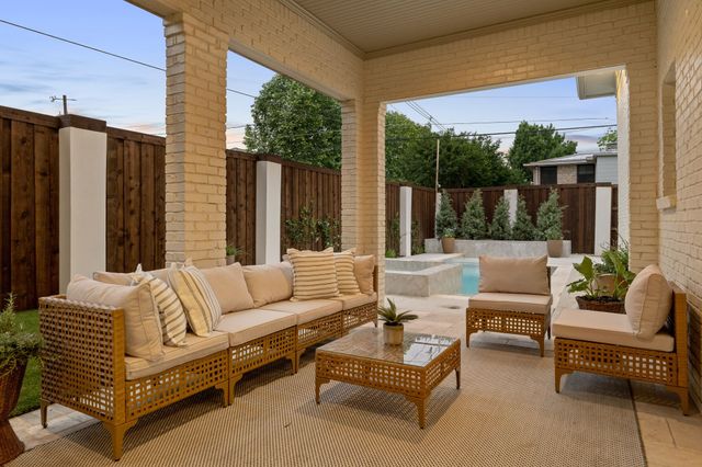 4432 San Carlos Street, University Park, TX 75205