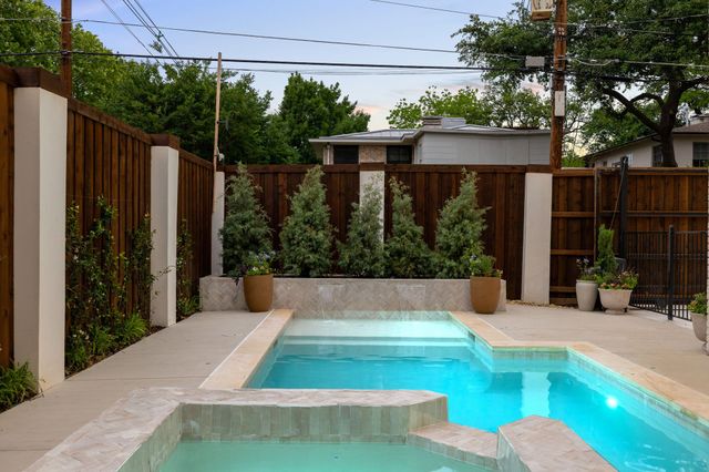 4432 San Carlos Street, University Park, TX 75205