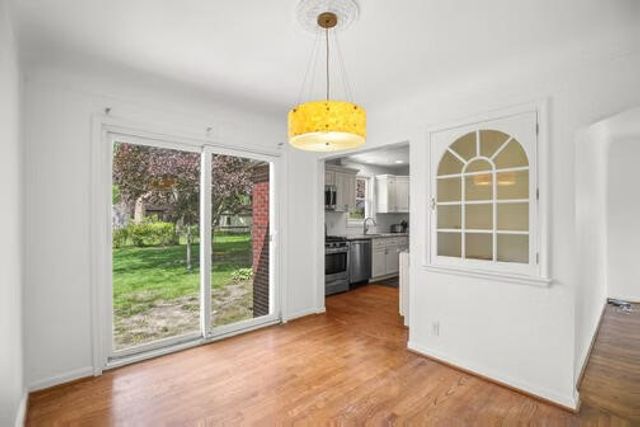 13660 Winchester Street, Oak Park, MI 48237