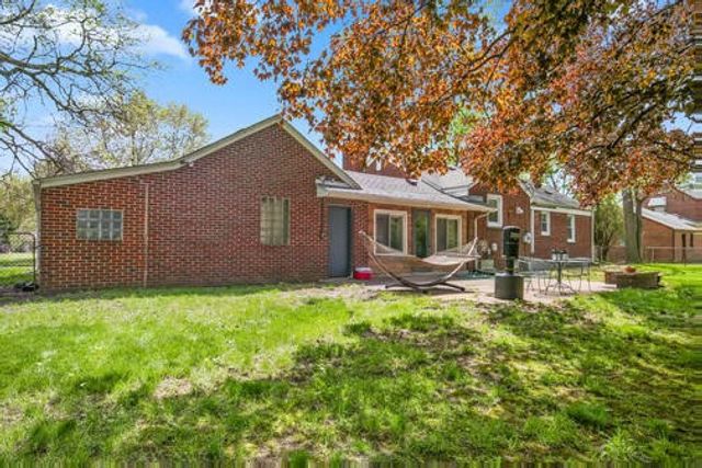 13660 Winchester Street, Oak Park, MI 48237