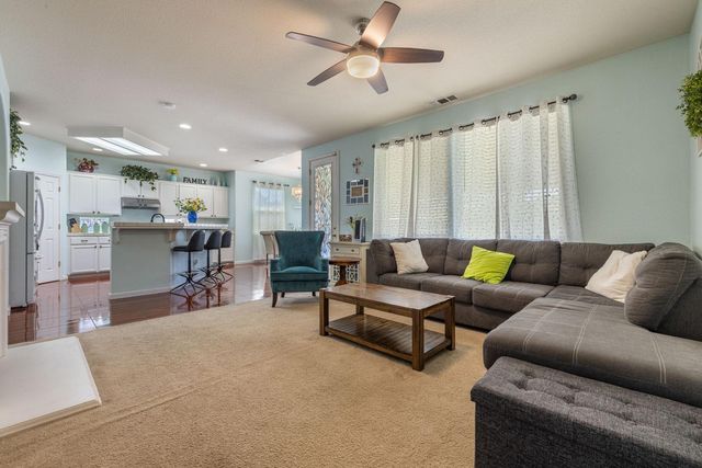 5831 Alton Ct, Riverbank, CA 95367