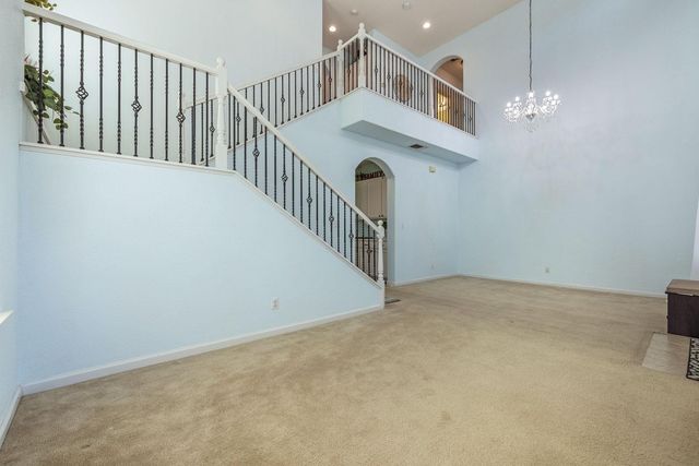 5831 Alton Ct, Riverbank, CA 95367