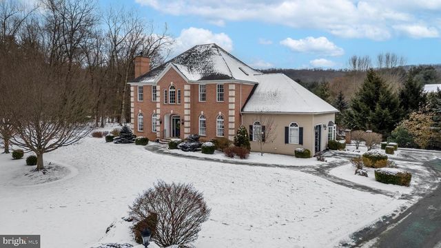 293 MICHAEL RD, Port Matilda, PA 16870