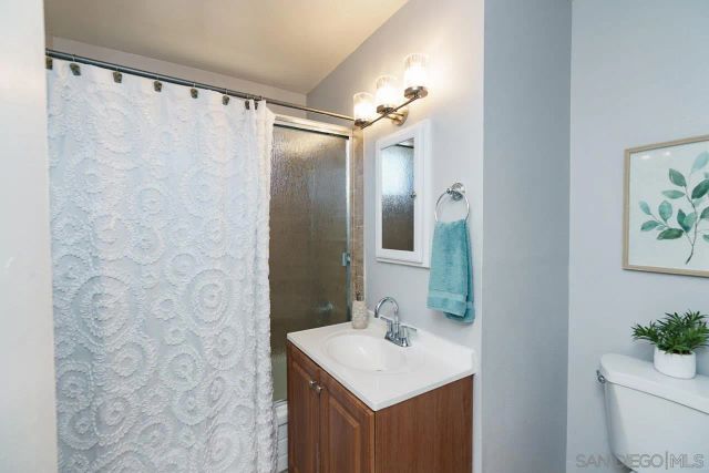 133 Cregar Street, Oceanside, CA 92054